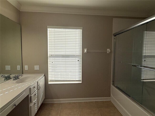 Building Photo - 934 Rock Harbor Ave