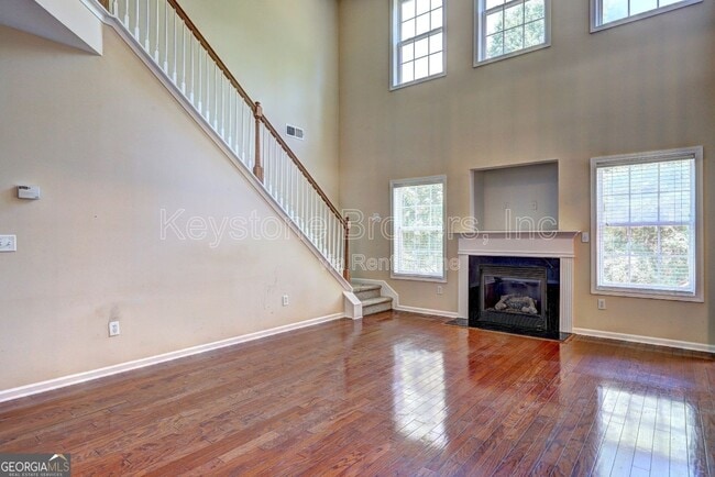 Building Photo - 544 Vickers Ln
