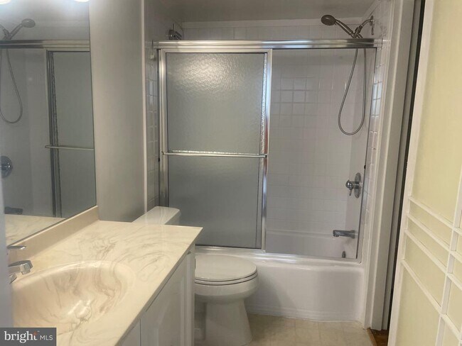 Building Photo - 5225 Pooks Hill Rd