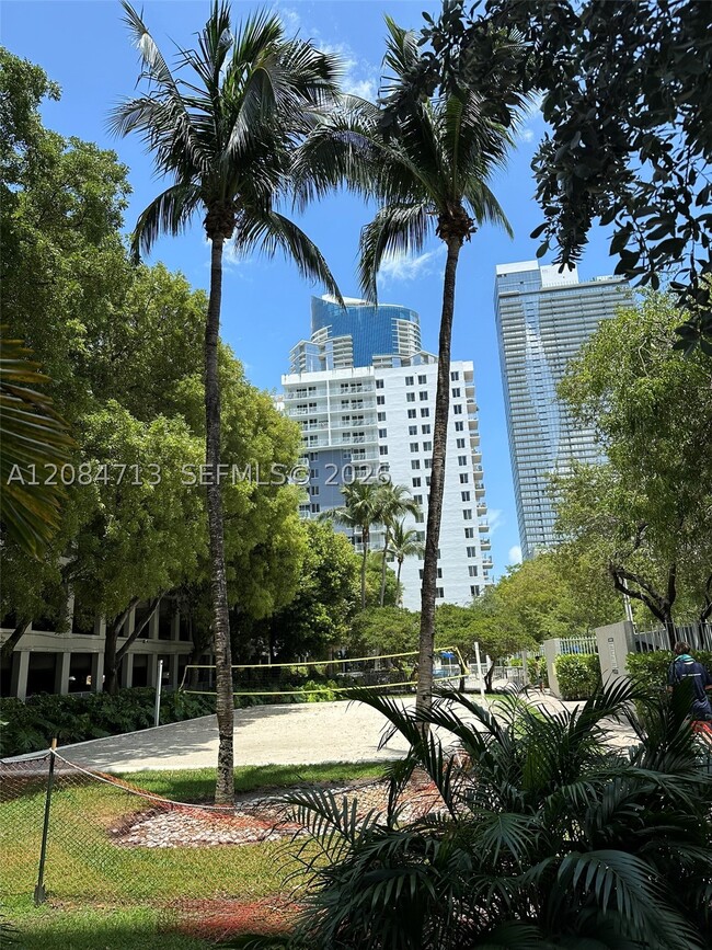 Building Photo - 850 N Miami Ave