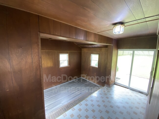 Building Photo - 25345 Patriot Hwy