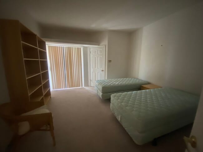 Building Photo - 2975 Bluegrass Ln