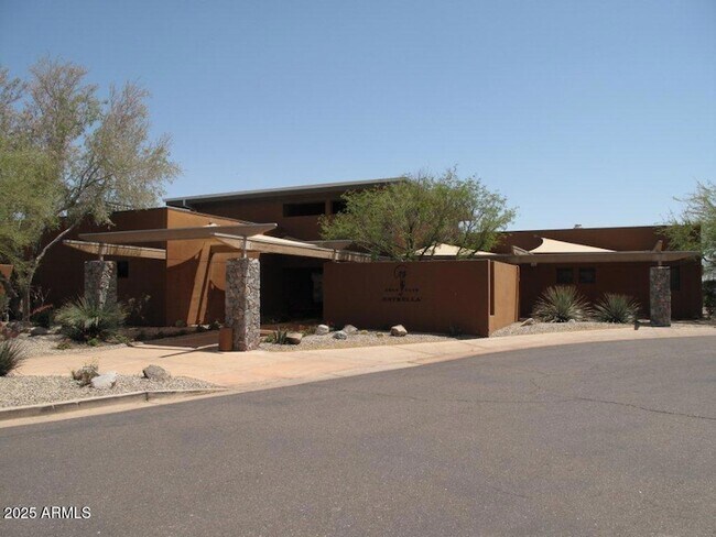 Building Photo - 9036 S 169th Dr