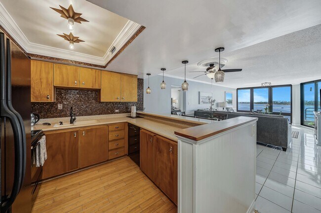 Building Photo - 4600 Kingfish Ln