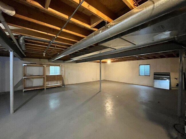 Building Photo - 2803 Bluewater Cir