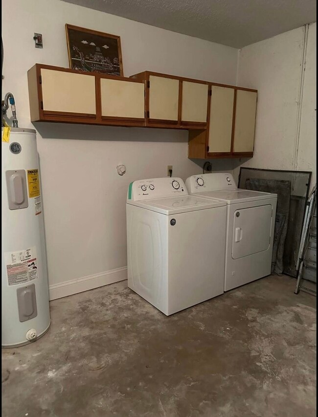 Building Photo - 1275 McDermott Ln