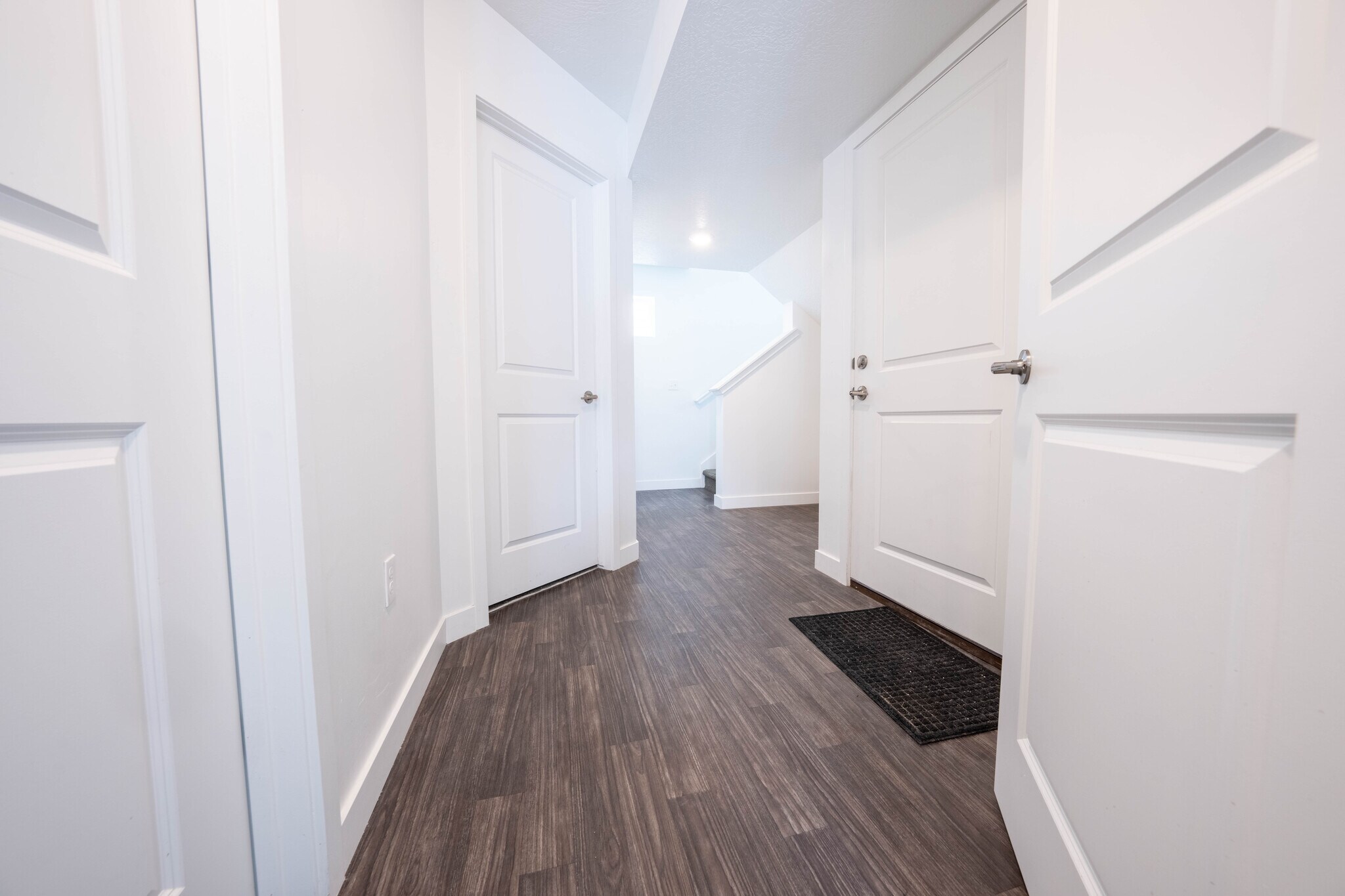 Building Photo - 4279 W Bromwell Ct