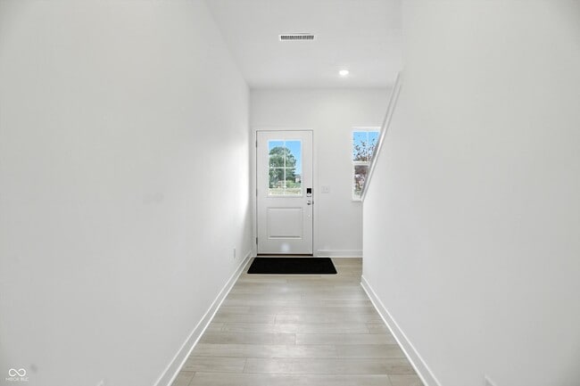 Building Photo - 15294 Swallow Fls Wy