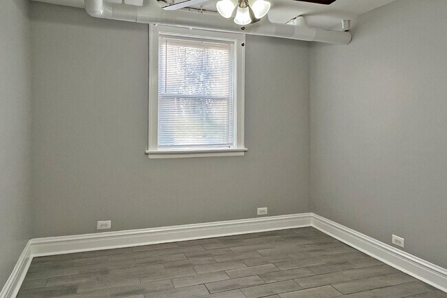 Building Photo - 326-334 S. Austin Blvd.