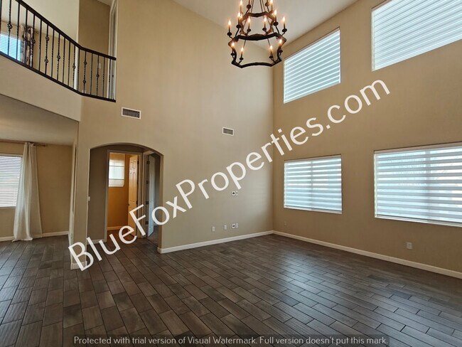 Building Photo - 8545 N Gaetano Loop