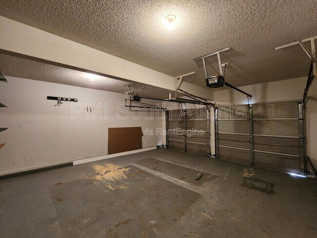 Building Photo - 2085 Winding Crossing Trail