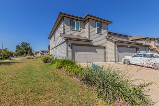 Building Photo - 13700 Sage Grouse Dr