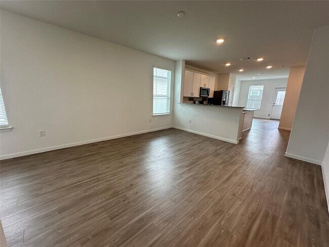 Building Photo - 17958 Plow Beam Dr