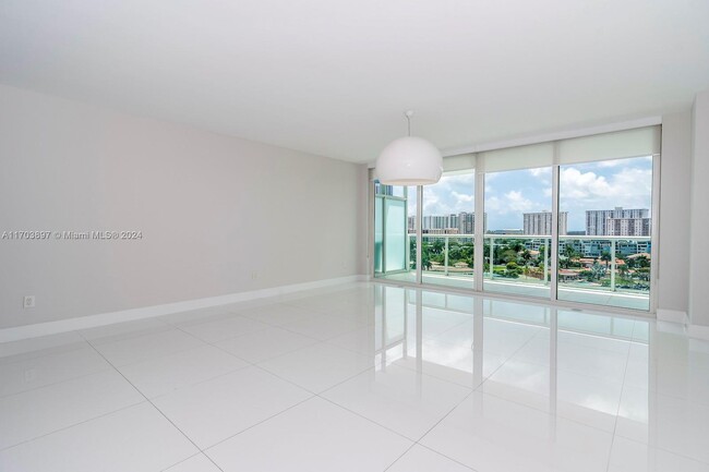 Building Photo - 400 Sunny Isles Blvd