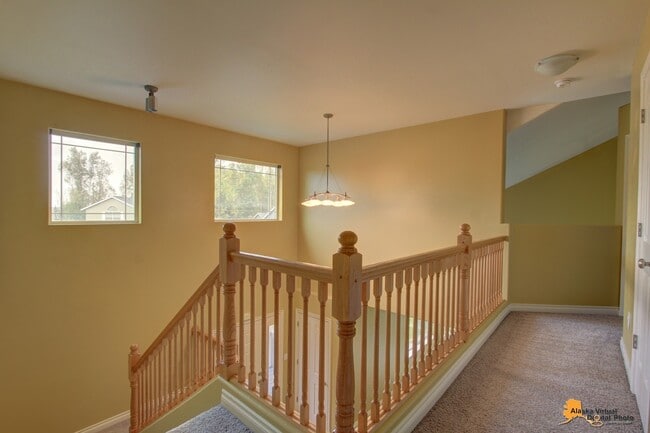 Building Photo - Exquisite Powder Ridge Home!