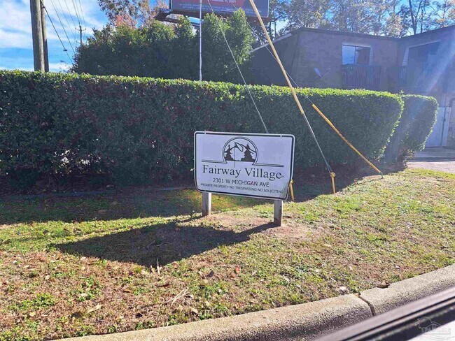 Building Photo - 2301 W Michigan Ave