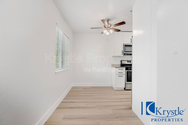 Building Photo - 455 E L St