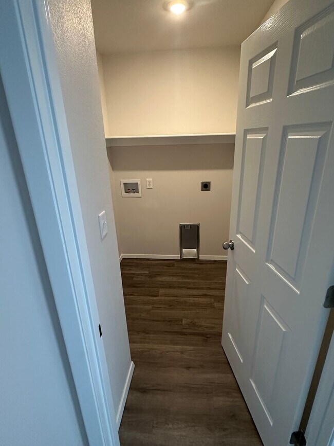 Building Photo - *Rent FREE until May 1- NO HIDDEN FEES!*  NEW Four Bedroom | Two Bath Home in Fort Smith