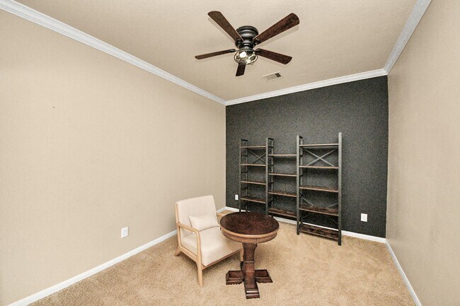 Building Photo - 8428 Willow Loch Dr