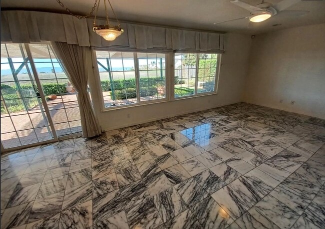 Building Photo - BEAUTIFUL TWO LEVEL 4BD/3BA HOME AVAILABLE IN NEWARK, CA !!!!!!