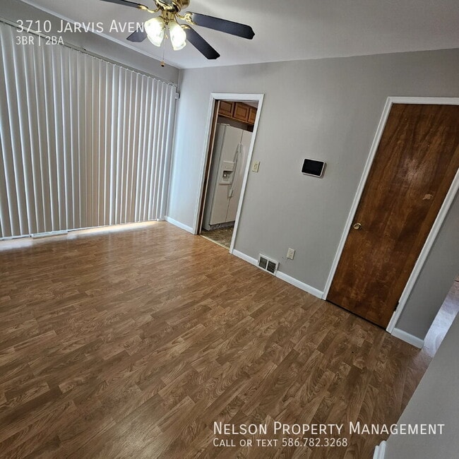 Building Photo - 3710 Jarvis Ave