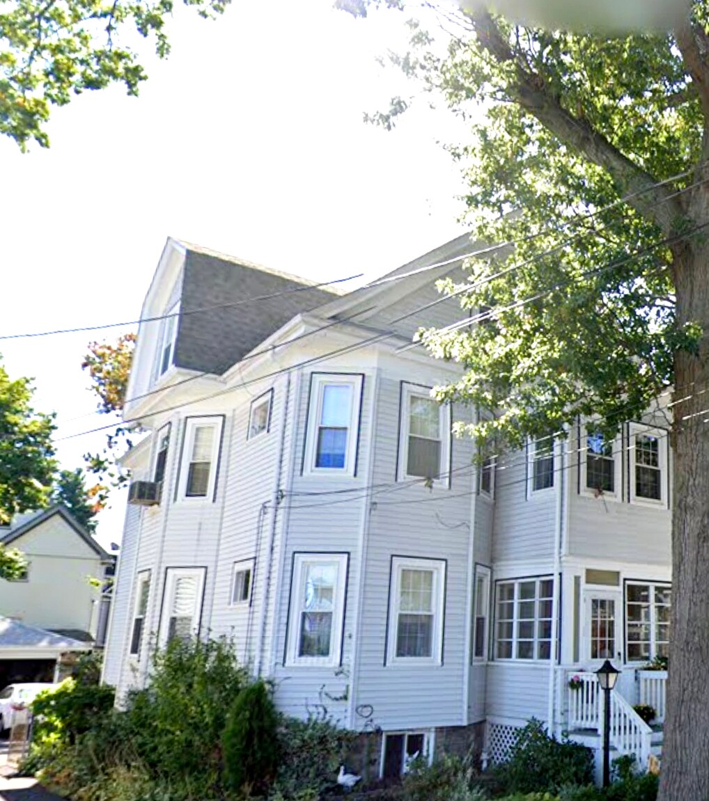 Exterior 2 - 96 Lawrence St