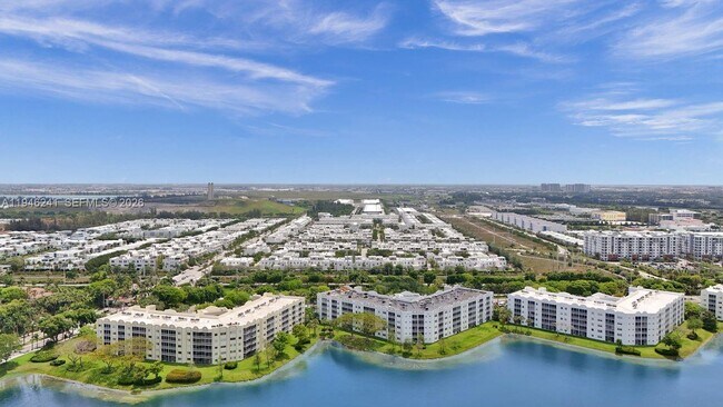 Building Photo - 10730 NW 66th St