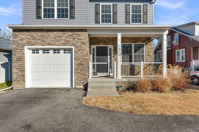 Building Photo - Beautiful 4br 2.5ba with huge basement and garage in Edgemere