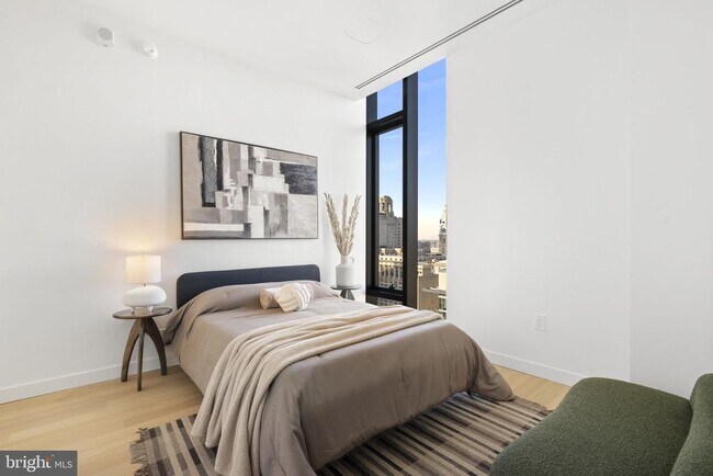 Building Photo - 210 S 12th St