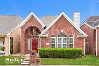 Building Photo - 3225 Continental Dr