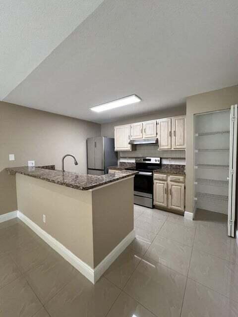 Building Photo - 1845 Palm Cove Blvd