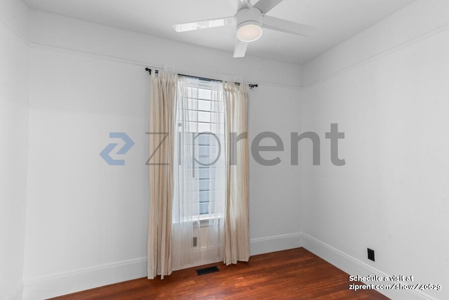 Building Photo - 3125 Linden St