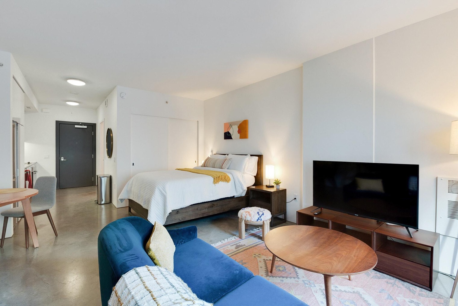 Building Photo - 18 10th St