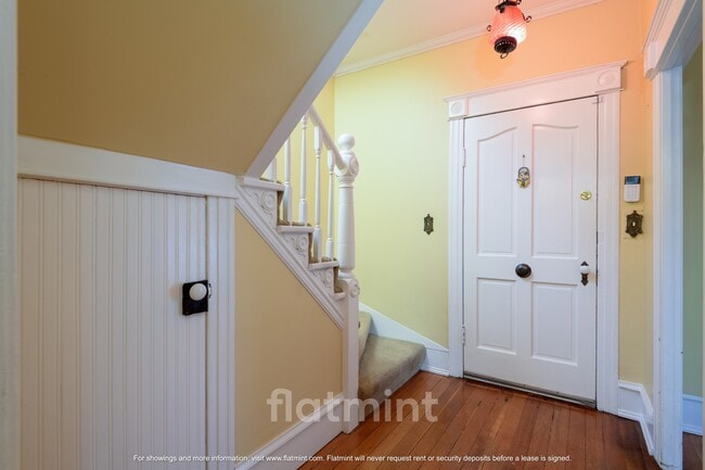 Building Photo - 750 N 75th St