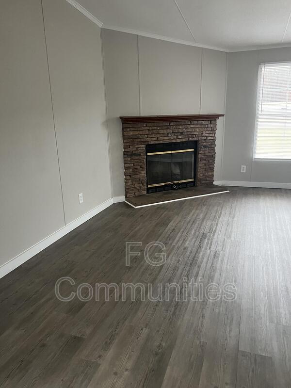 Building Photo - 1547 Race Path Church Rd