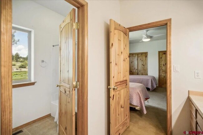 Building Photo - 3-Bedroom Home in Prime Location