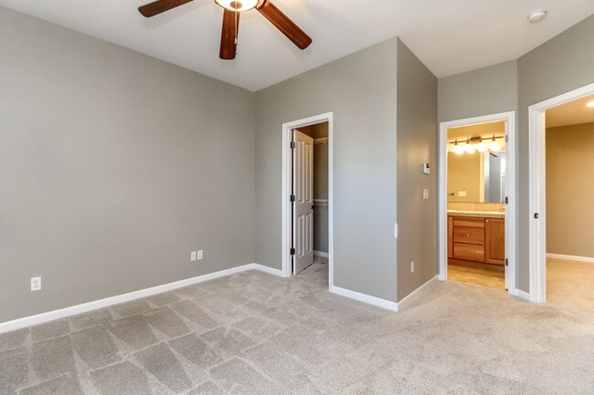 Building Photo - 2355 Yakima Ct