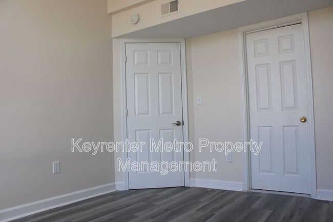 Building Photo - 6900 St Ignatius Dr