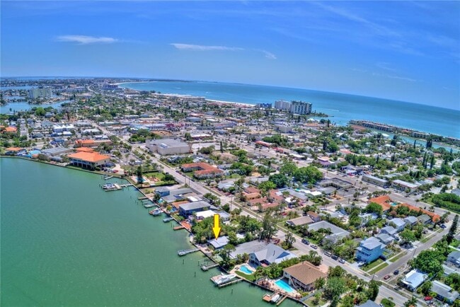 Building Photo - 7901 Boca Ciega Dr