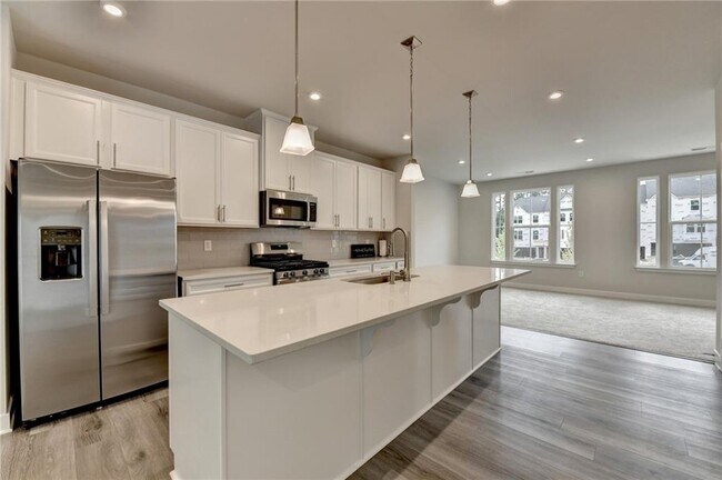 Building Photo - 953 Woods Chapel Rd