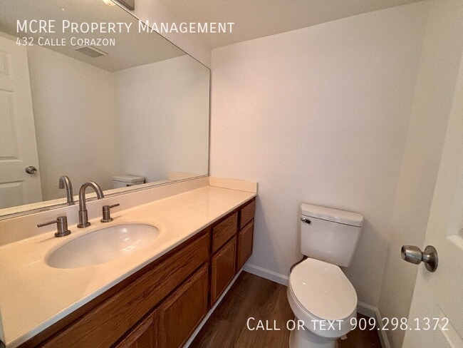Building Photo - 432 Calle Corazon