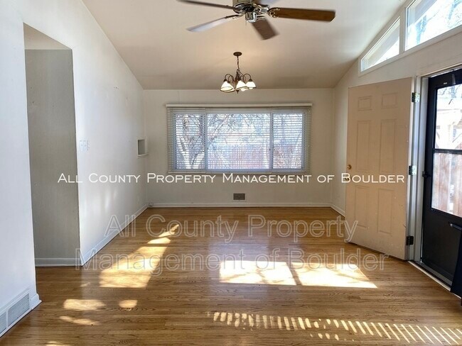 Building Photo - 260 30th St