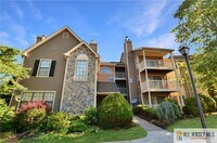 Building Photo - 17 Lear Ct