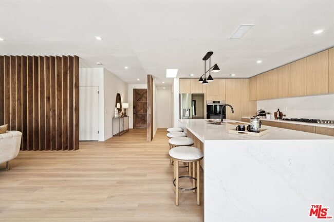 Building Photo - 80100 Vista Grande