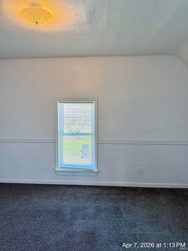 Building Photo - 131 W Lordeman St