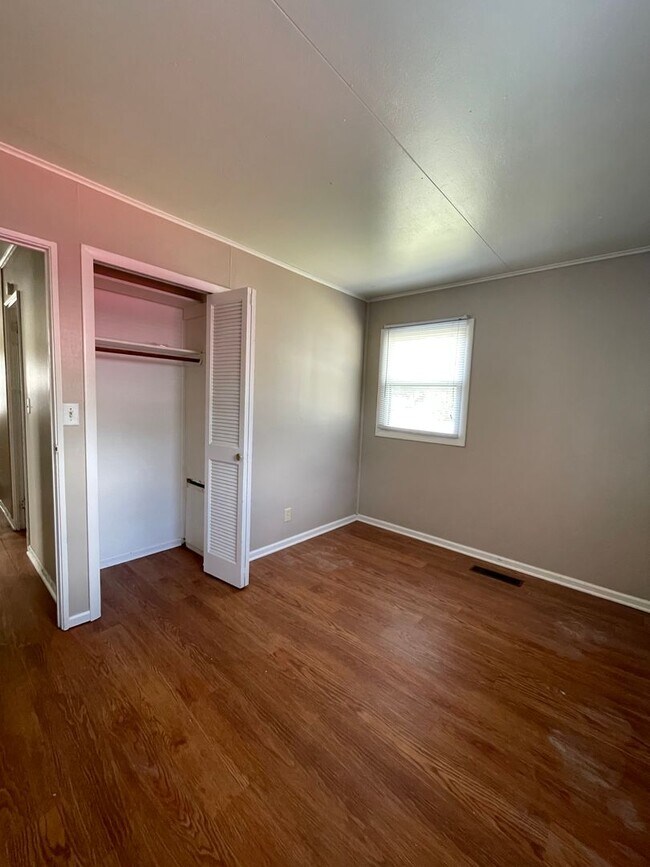 Building Photo - Single Family Home - WALKING DISTANCE TO PURDUE UNIVERSITY