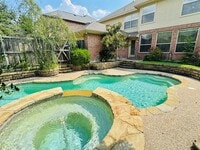 Building Photo - 2429 Deer Horn Dr