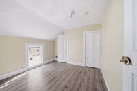 Building Photo - 10-12-12 Michigan Ave