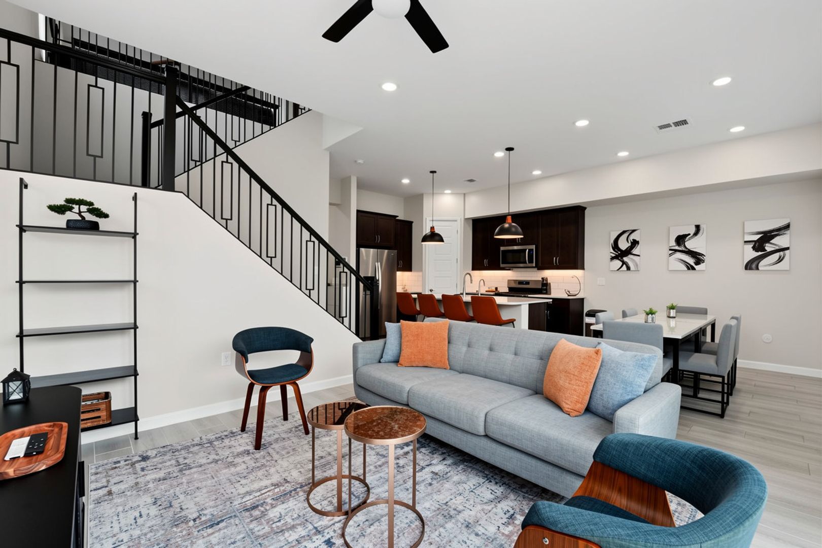 Building Photo - 5036 E Campo Bello Dr