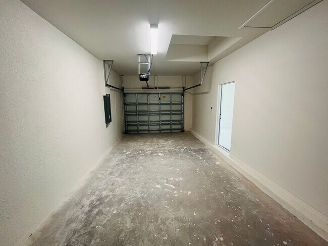 Building Photo - MOVE IN SPECIAL- ONE MONTH FREE!!-BRAND NE...
